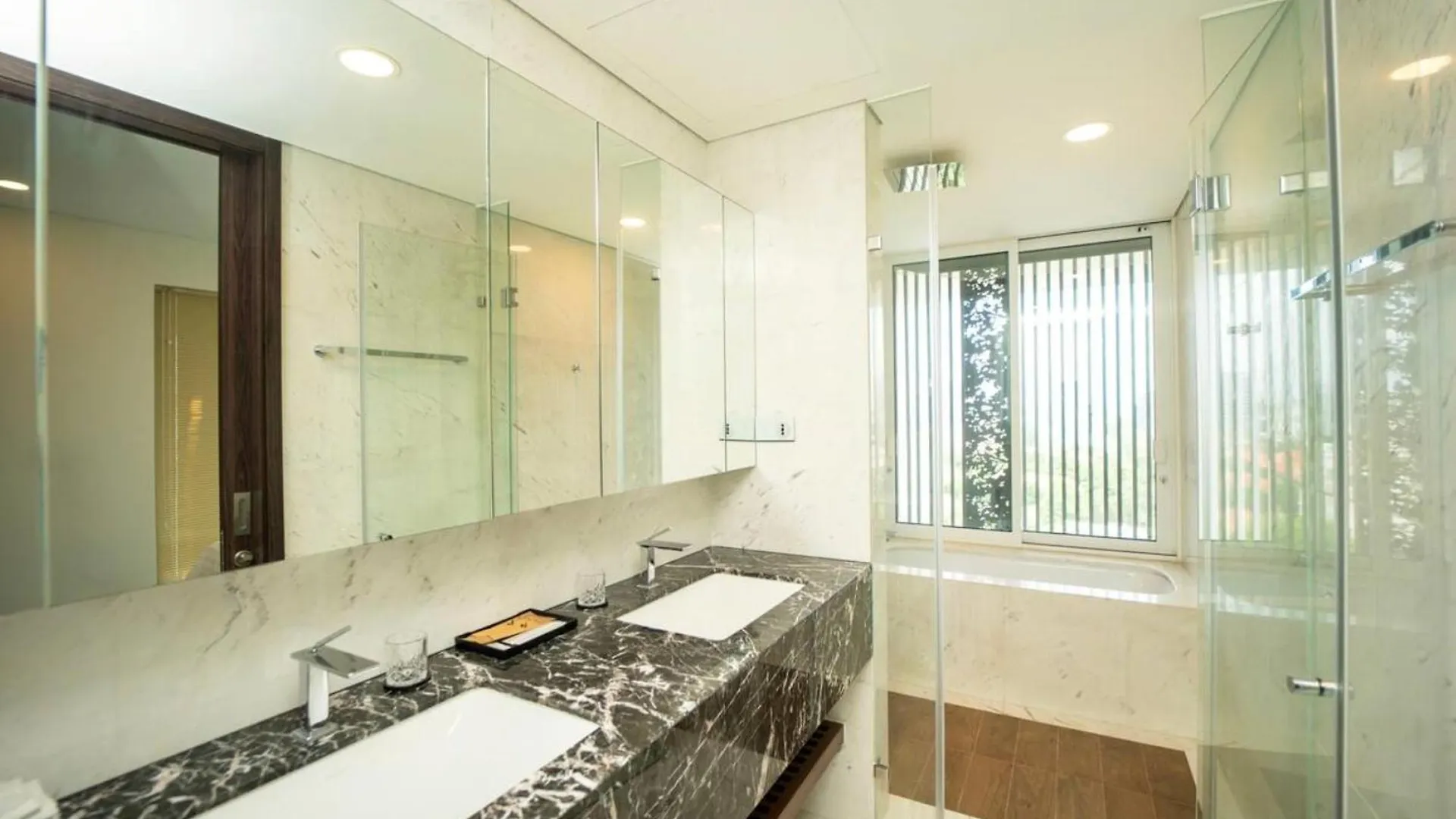 The Serenity Sky Villas D3 Ho Chi Minh City